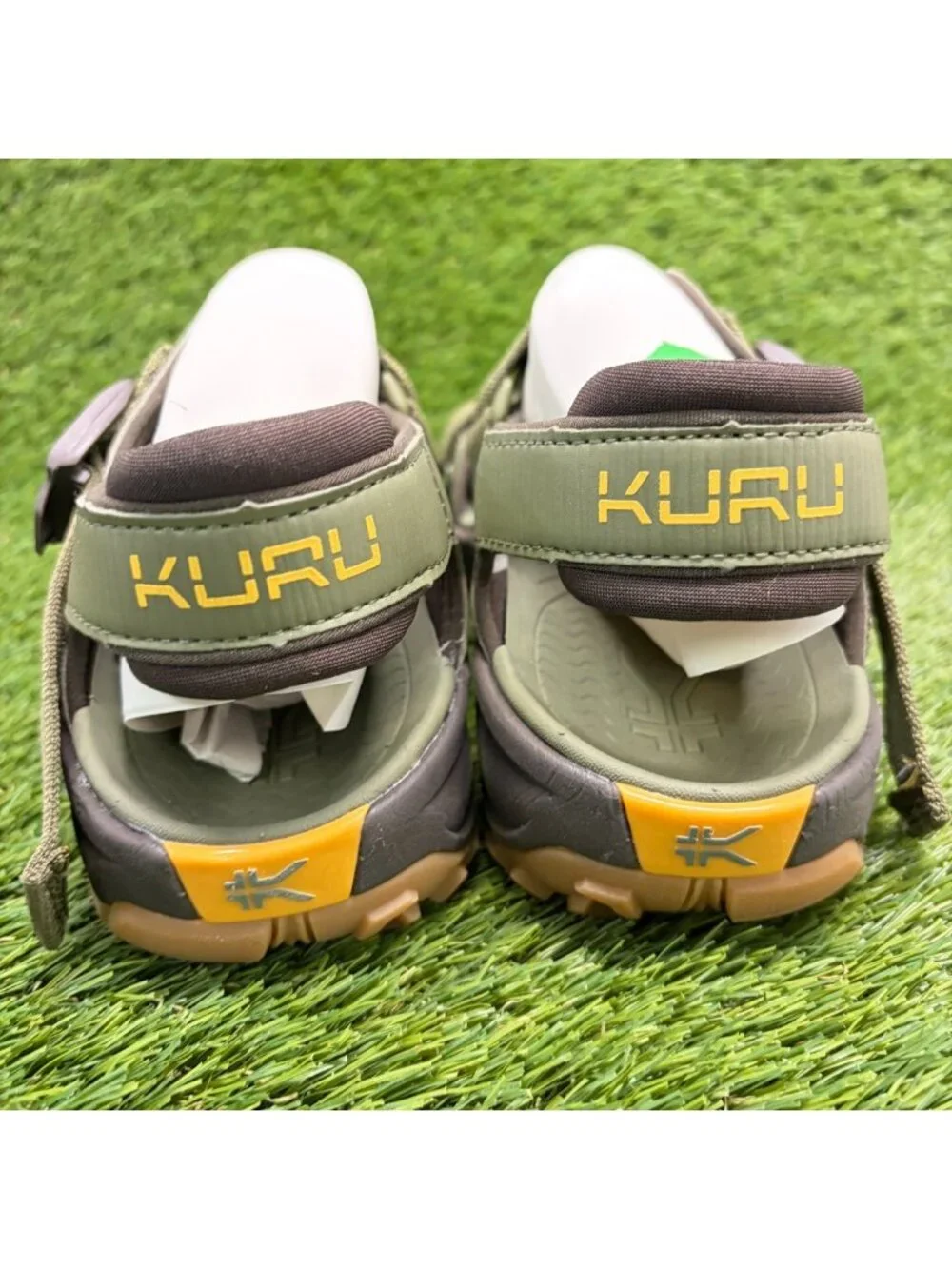 Kuru Current Mens Size 9 Olive Green Gum Beach Walking Outdoor Strappy Sandals